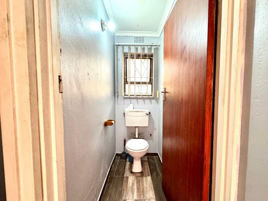 To Let 3 Bedroom Property for Rent in Strandfontein Village Western Cape